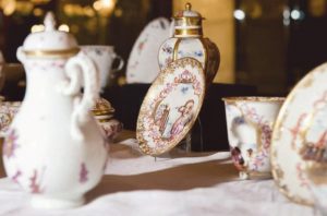 Yağmalanan eserler tuz madeninde bulundu