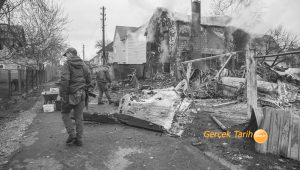 İngiliz Genelkurmay Başkanı: Ruslar acı çekiyor