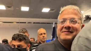 Sumud Filosu aktivistlerine askerlerden kötü muamele: İsrailli Bakan dalga geçti