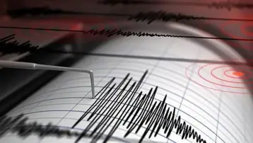 İran’da 5.2 büyüklüğünde deprem oldu